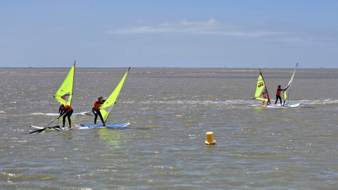 Planche à voile ENFANTS DEBUTANTS 10-15 ans : 4 jours